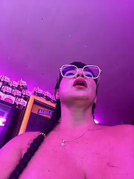 Hot beauty   online show from 03.21.26