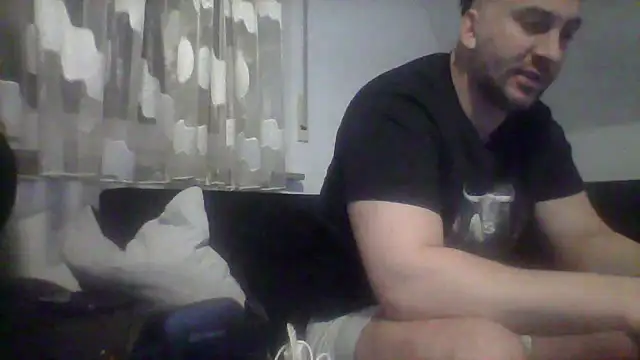 Snapshot of NewyorkDimi chatting on 12.28.24 NewyorkDimi online show from 12.28.24