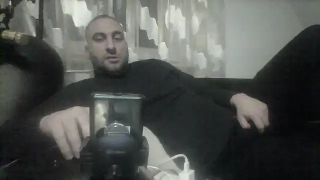 Snapshot of NewyorkDimi chatting on 01.15.25 NewyorkDimi online show from 01.15.25