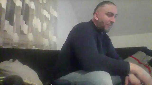 Snapshot of NewyorkDimi chatting on 02.02.25 NewyorkDimi online show from 02.02.25