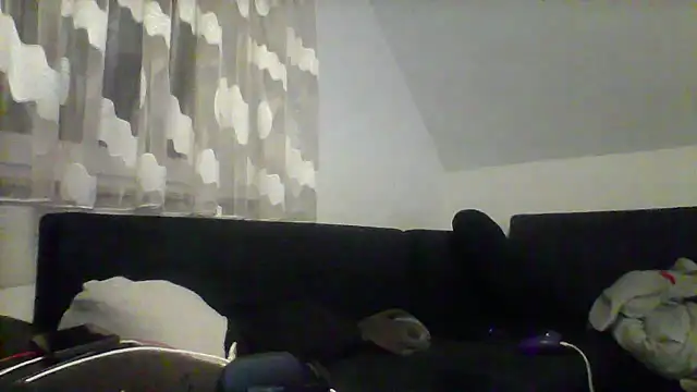 Snapshot of NewyorkDimi chatting on 02.18.25 NewyorkDimi online show from 02.18.25