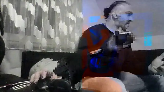 Snapshot of NewyorkDimi chatting on 02.24.25 NewyorkDimi online show from 02.24.25