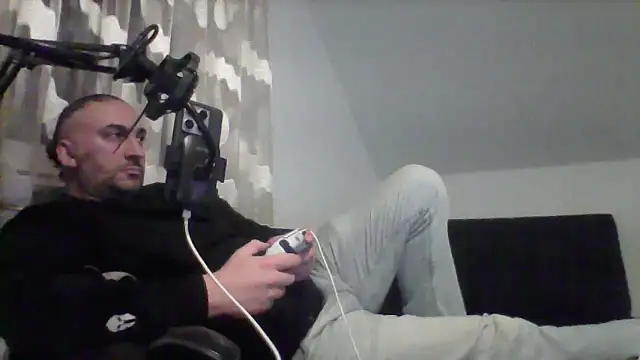 Snapshot of NewyorkDimi chatting on 11.05.25 NewyorkDimi online show from 11.05.25