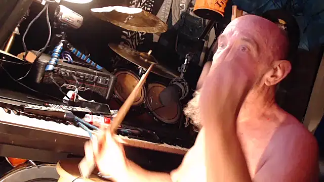 Snapshot of DREAMZ420 chatting on 10.13.25 DREAMZ420 online show from 10.13.25