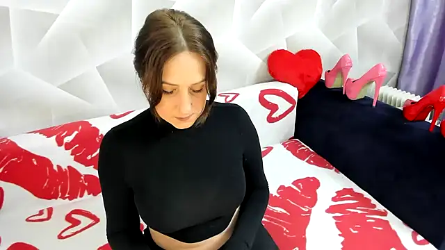 Sweet Lanaaaaa online show from 02.17.26