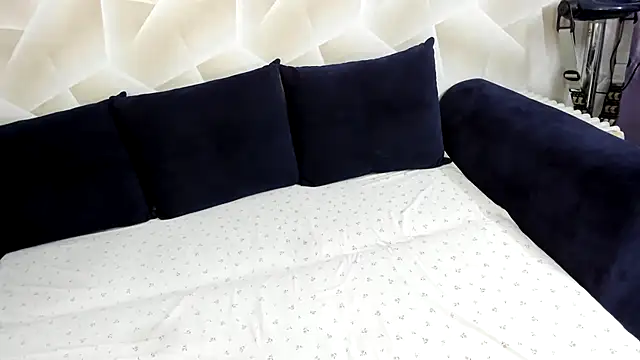 Sweet Lanaaaaa online show from 02.24.26