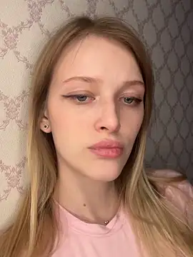 Evvie Summn1 online show from 04.07.26