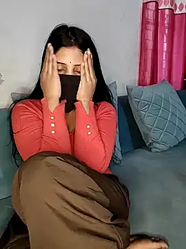 Kritika Hotty online show from 02.11.25