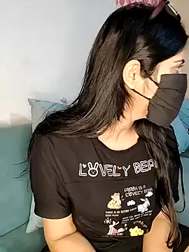 Kritika Hotty online show from 02.12.25