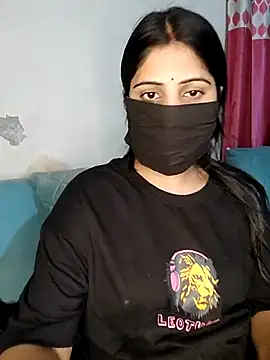 Kritika Hotty online show from 02.21.25