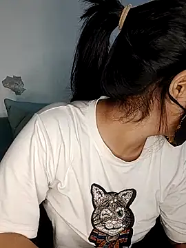 Kritika Hotty online show from 02.27.25