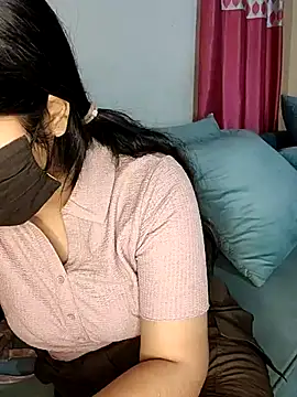Kritika Hotty online show from 03.07.25