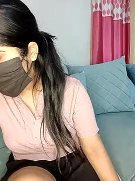 Kritika Hotty online show from 03.11.25
