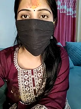 Kritika Hotty online show from 03.14.25