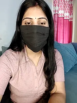 Kritika Hotty online show from 03.17.25