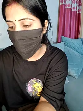 Kritika Hotty online show from 03.18.25