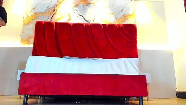 Snapshot of MAISE_HILL1 chatting on 11.07.25 MAISE HILL1 online show from 11.07.25