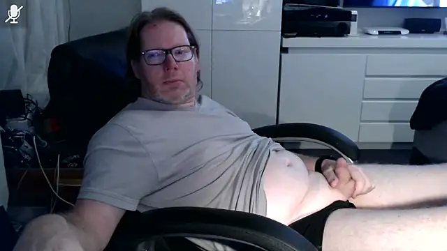 Snapshot of VSteph chatting on 11.03.25 VSteph online show from 11.03.25