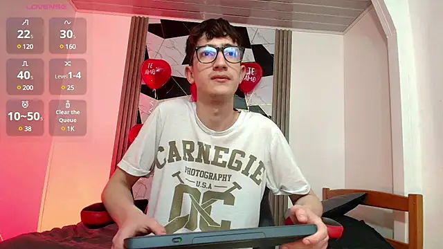 Erik Osorio online show from 02.18.25