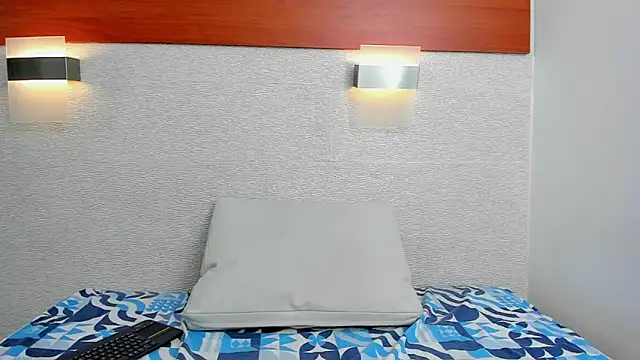 Snapshot of adara_scot chatting on 09.17.25 adara scot online show from 09.17.25