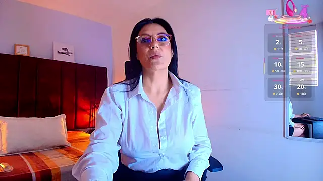 Zuzana21 online show from 09.17.25