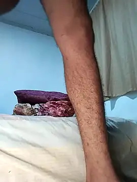 Zombra 42 online show from 11.25.25