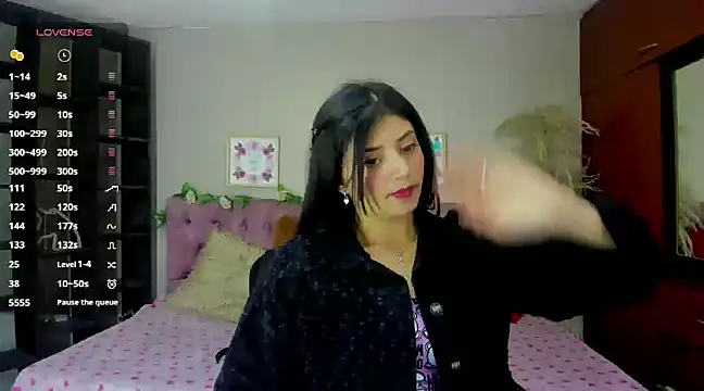 Lia Keen online show from 12.29.24