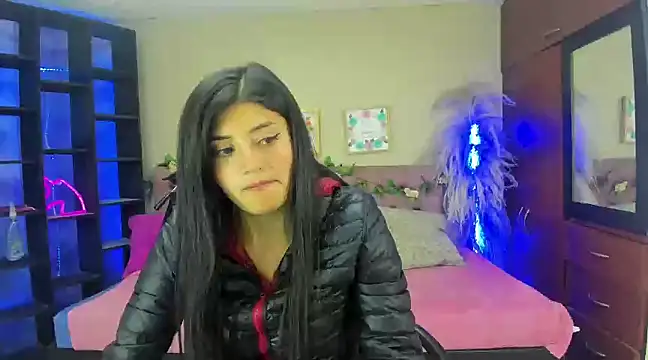 Lia Keen online show from 01.24.25