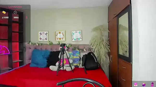 Lia Keen online show from 03.10.25