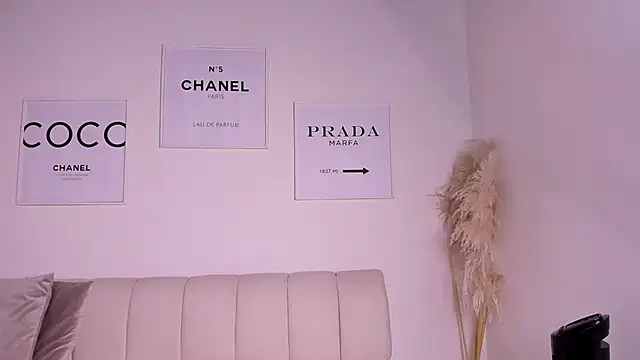 Snapshot of april_higgins chatting on 02.28.25 april higgins online show from 02.28.25