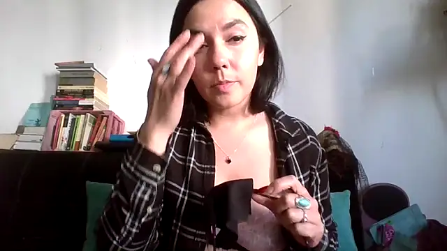 Snapshot of Tiramisu89 chatting on 10.31.25 Tiramisu89 online show from 10.31.25