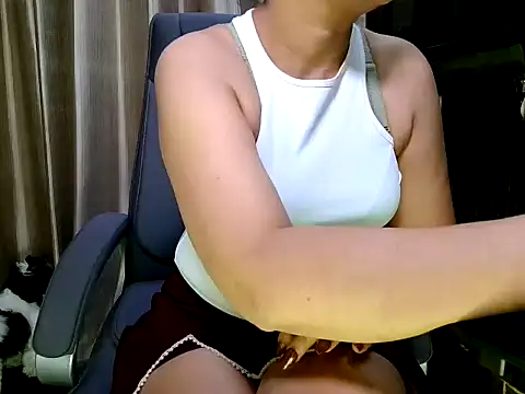 fabdemira online show from 10.04.25