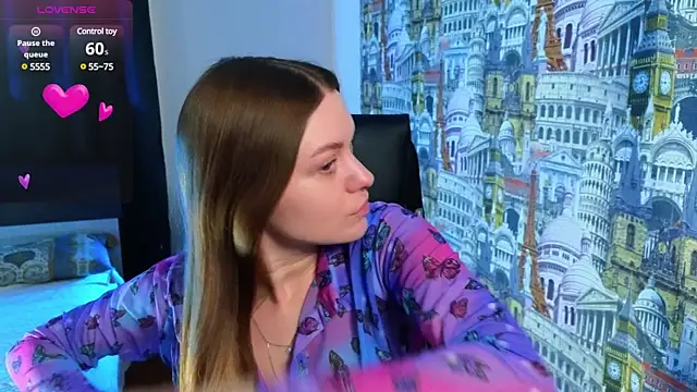 Lovella Lips online show from 02.24.25