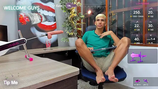 Snapshot of kieran_derek chatting on 01.17.25 kieran derek online show from 01.17.25