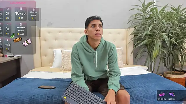 Snapshot of kieran_derek chatting on 09.16.25 kieran derek online show from 09.16.25