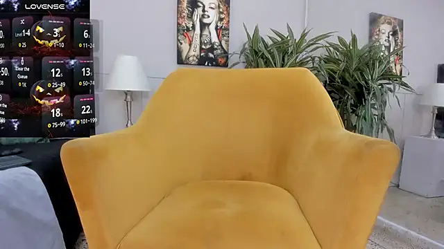 Snapshot of kieran_derek chatting on 10.26.25 kieran derek online show from 10.26.25