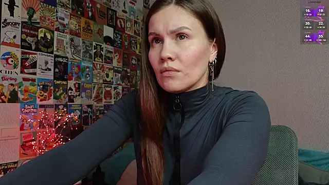 Snapshot of LittleLeen chatting on 11.06.25 LittleLeen online show from 11.06.25