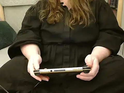 MarthaBriest online show from 02.10.25