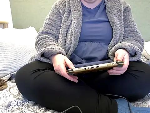 MarthaBriest online show from 11.15.25