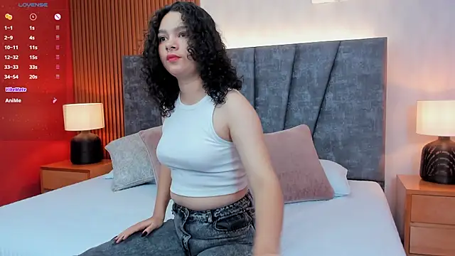 pretty sunlight  online show from 12.18.24