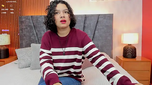 pretty sunlight  online show from 01.25.25