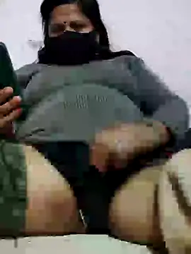 Snapshot of Sajd chatting on 12.22.24 Sajd online show from 12.22.24