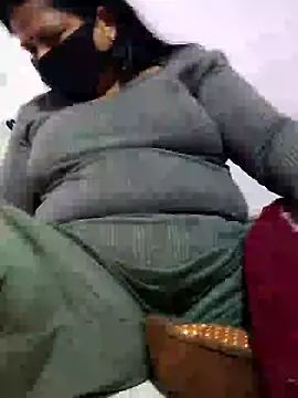 Snapshot of Sajd chatting on 12.24.24 Sajd online show from 12.24.24