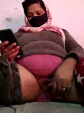 Snapshot of Sajd chatting on 01.13.25 Sajd online show from 01.13.25