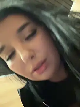 Tisha Busty online show from 12.17.25