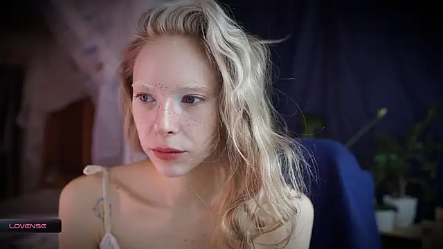  Phantom thread  online show from 10.22.25