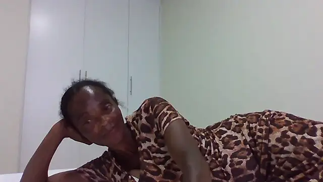 sweets 80 online show from 12.21.25