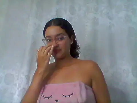 Snapshot of Oreo_111 chatting on 04.14.26 Oreo 111 online show from 04.14.26