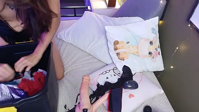 brigiitte rohan online show from 10.12.25