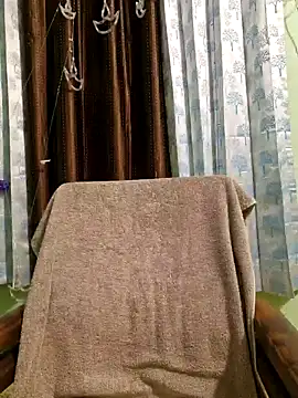 Snapshot of MIss-Naina chatting on 01.25.25 MIss-Naina online show from 01.25.25